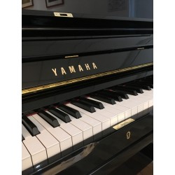 Piano droit YAMAHA U1