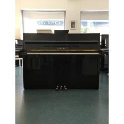 Piano droit YAMAHA M110