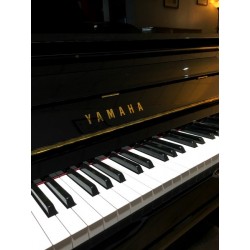 Piano droit YAMAHA YS10SB, Silent, 121 cm, noir brillant, très récent