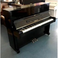 Piano Droit YAMAHA U1 121cm Noir brillant