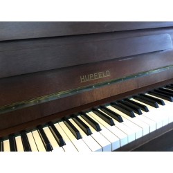 Piano Droit HUPFELD Carmen 108cm Bois satiné