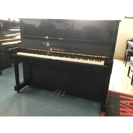 Piano Droit YAMAHA U1 121cm Noir brillant Piano Droit YAMAHA U1 121cm Noir brillant