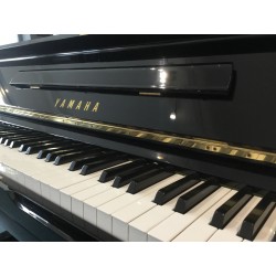 Piano Droit YAMAHA U1 121cm Noir brillant