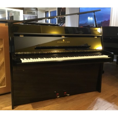 Piano droit STEINWAY & SONS Modèle Z Noir Brillant