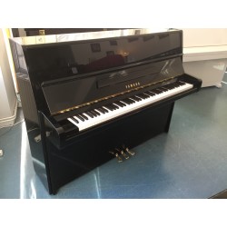 Piano Droit YAMAHA E-116 Noir Brillant