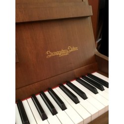 Piano droit Steingraeber & Sohne noyer satiné