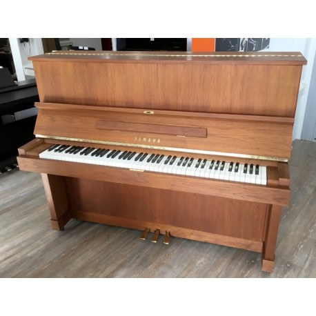 Piano Droit occasion YAMAHA W-121 chene satiné 1m21