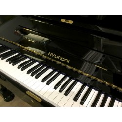 Piano droit Hyundai By Samick U-835 121cm noir brillant