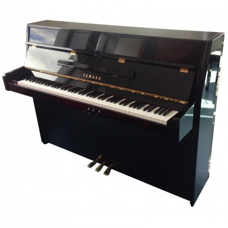 Piano Droit YAMAHA C109 Noir brillant