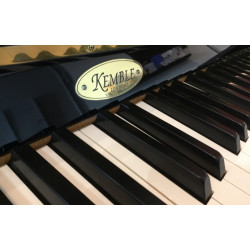 Piano droit KEMBLE Oxford 110 Noir brillant