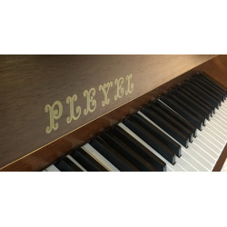 Piano droit PLEYEL 122 Matignon Noyer satiné