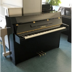 Piano Droit YAMAHA C108 Noir brillant