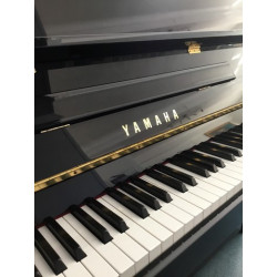 Piano Droit YAMAHA C108 Noir brillant