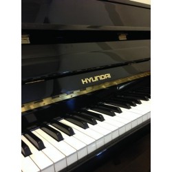 Piano Droit HYUNDAI U-810 110cm Noir brillant