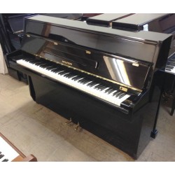 Piano Droit HYUNDAI U-810 110cm Noir brillant