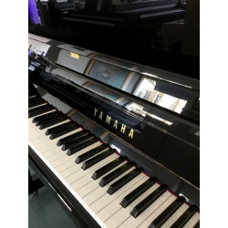 Piano droit YAMAHA B2-PE neuf 113 cm noir brillant