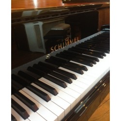 PIANO A QUEUE Schimmel CC 208 T 2m08 Noir brillant