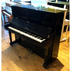 Piano Droit YAMAHA U3S noir brillant 131cm (avec pédale tonale)