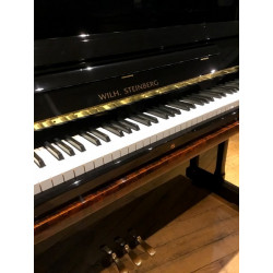 PIANO DROIT WILH.STEINBERG Amadeus 122 Noir Brillant