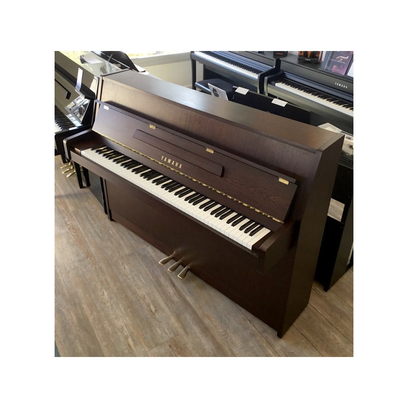 Piano droit occasion YAMAHA C 108 Acajou Satiné