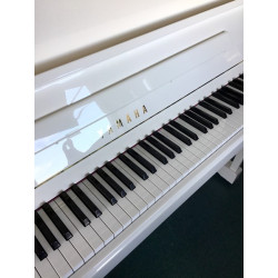 PIANO DROIT YAMAHA P121