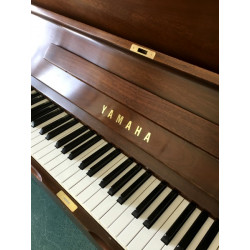 Piano Droit YAMAHA U1 121cm Noyer satiné