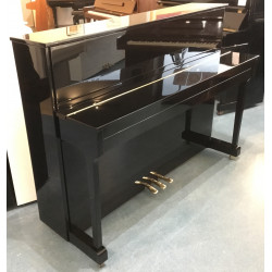 Piano Droit Yamaha E 110 N Noir brillant 110cm