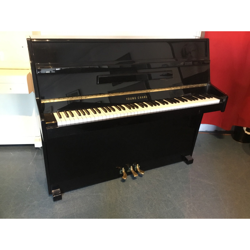 Piano Droit YOUNG CHANG U-109 Noir brillant