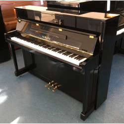 PIANO DROIT YAMAHA C113 NOIR BRILLANT