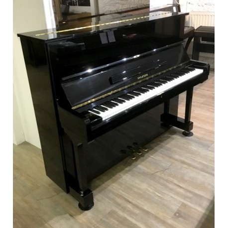 Piano droit Hyundai By Samick U-835 121cm noir brillant