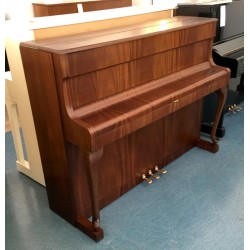 Piano Droit SCHIMMEL 112/9 Chippendale avec 2 lampes noyer