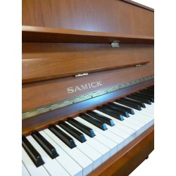 Piano Droit SAMICK JS-0423 merisier satiné 108cm