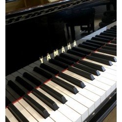 PIANO A QUEUE YAMAHA G3 Noir Brillant 1m83