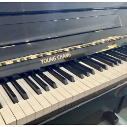 Piano droit YOUNG CHANG T-109 Noir Brillant 109 cm