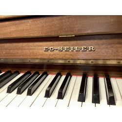 Piano droit Seiler 112 Baroque Noyer Satiné 112 cm