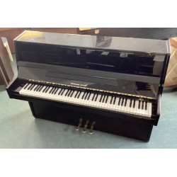 Piano droit HERMANN JACOBI 108M Noir Brillant