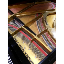 PIANO A QUEUE W HOFFMANN H173 LANGLAU Noir brillant