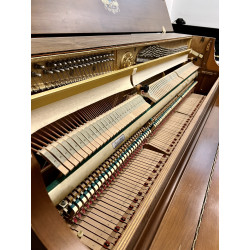 Piano Droit KAWAI 701F 112cm Noyer américain satiné