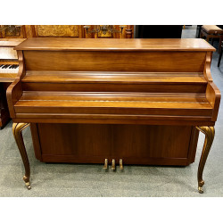 Piano Droit KAWAI 701F 112cm Noyer américain satiné