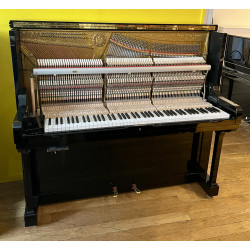Piano droit THÜRMER Meissen 135 cm finition noir brillant