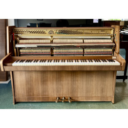 Piano Droit RÖSLER Rigoletto 108 Noyer satiné by PETROF