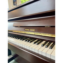 Piano droit silencieux Young Chang T-110 finition Noyer Satiné