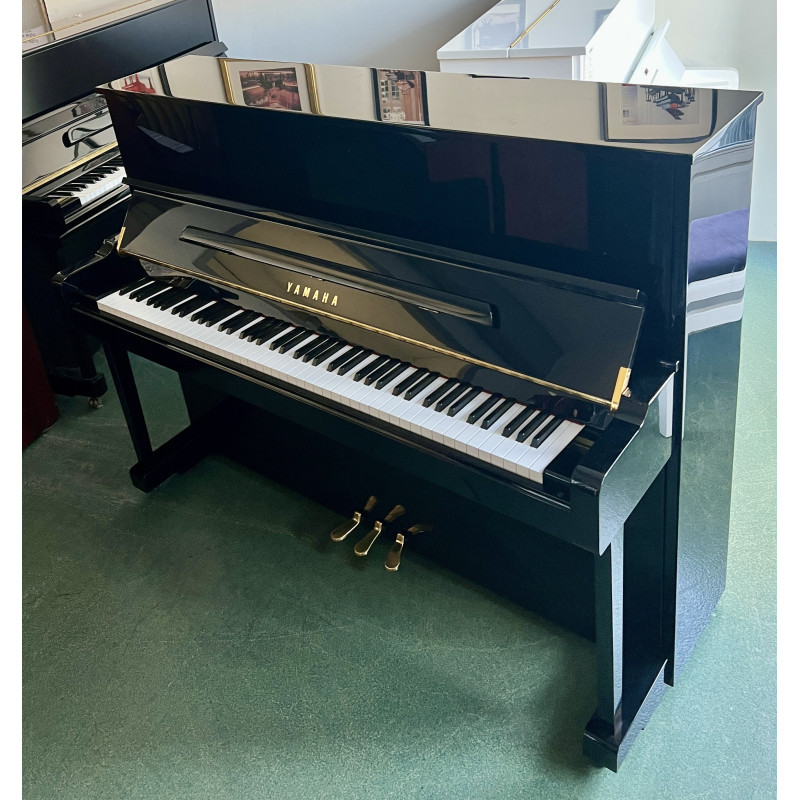 Piano Droit YAMAHA YU-118 118cm finition Noir brillant