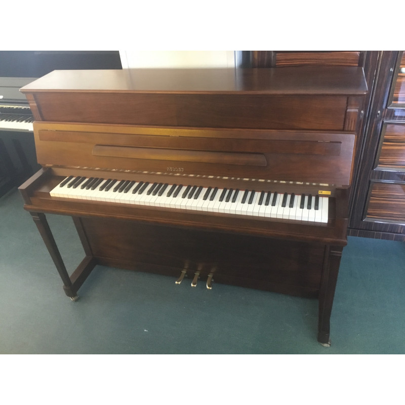 Piano droit Hellas Eroica 116 cm Noyer Satiné Piano droit Hellas Eroica 116 cm Noyer Satiné