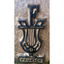 Piano droit FEURICH F-123 Noir Brillant