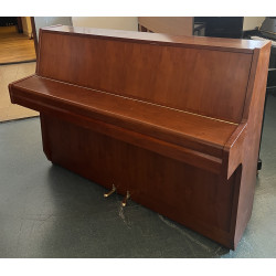 Piano droit HYUNDAI U-810 finition noyer satiné