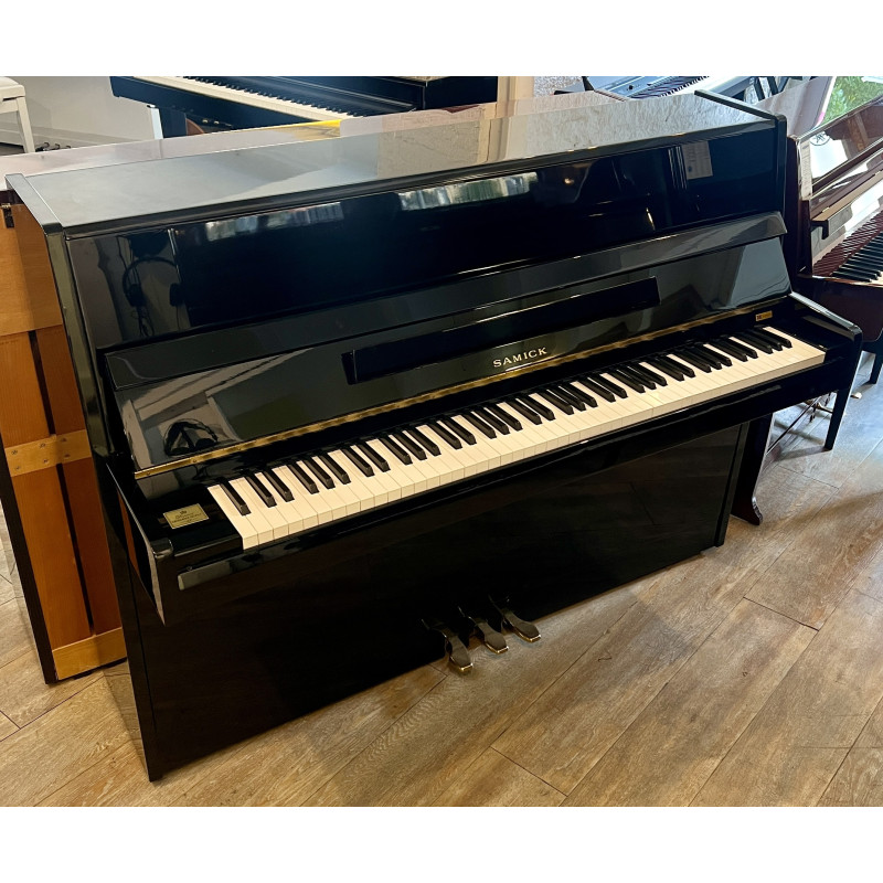 Piano Droit SAMICK SU-108 P Noir brillant 108 cm
