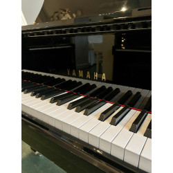 Yamaha GP1 - Piano à Queue Noir