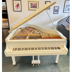 Kawai RX2 - Piano à Queue Blanc Brillant