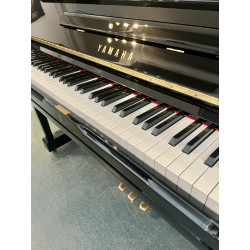 YAMAHA U3 Piano droit 131cm Noir brillant